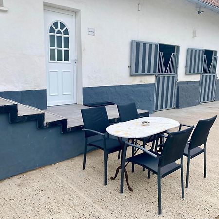 Gites Casale Di Vito Longvilliers  Экстерьер фото